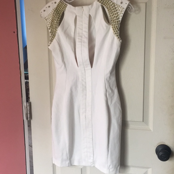 Form fitting dress - Picture 2 of 4